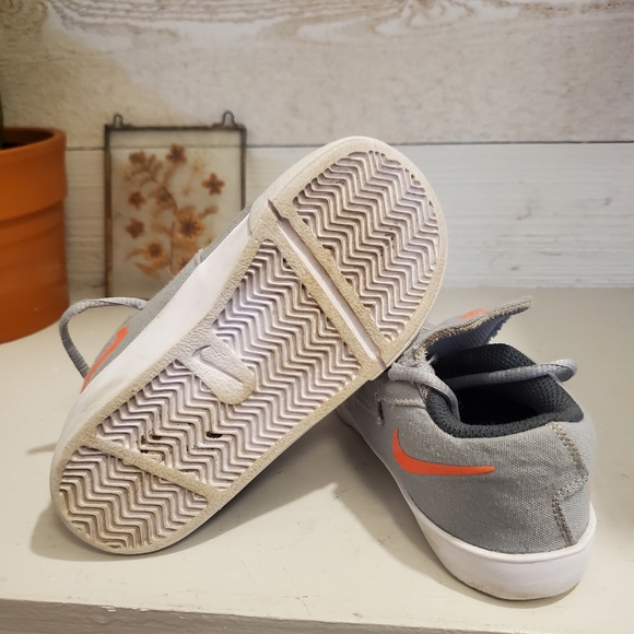 Nike KD Gray and orange sneaker size 8c school shoes - Picture 5 of 5